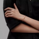 T1 Narrow Hinged Bangle · 18K Gold Plated · Medium Size - Image 15