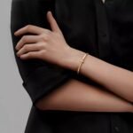 T1 Narrow Hinged Bangle · 18K Gold Plated · Medium Size - Image 5