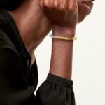 Lock Bracelet with Zirconia · 18K Gold Plated · Medium Size - Image 5